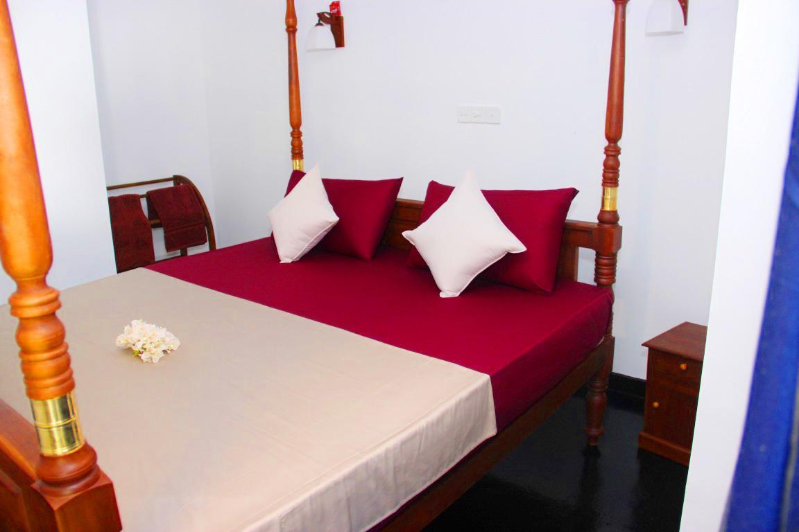 Sooriya Sewana Guest House Banduramulla Exteriör bild